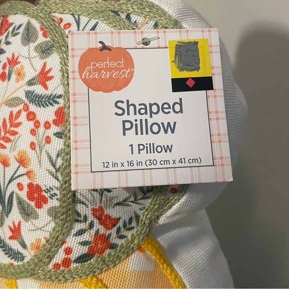 Stacked Fabric Pumpkins Decor Halloween/fall/thanksgiving 12inX16in - Picture 7 of 7